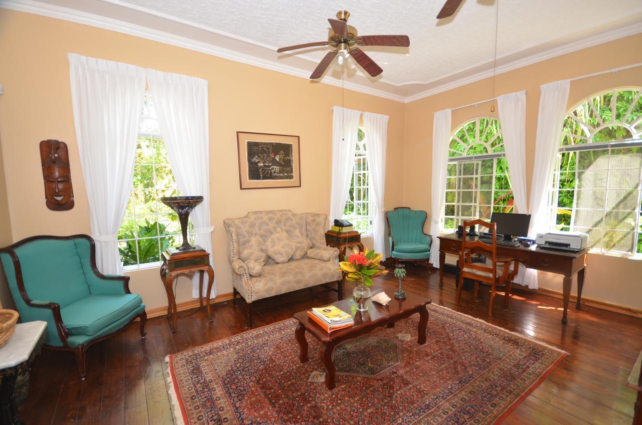 Summerhill Four Bedroom Villa Montego Bay Exterior photo